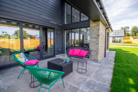 Sheltered Patio Area