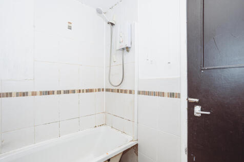 Upstairs Family Bathroom