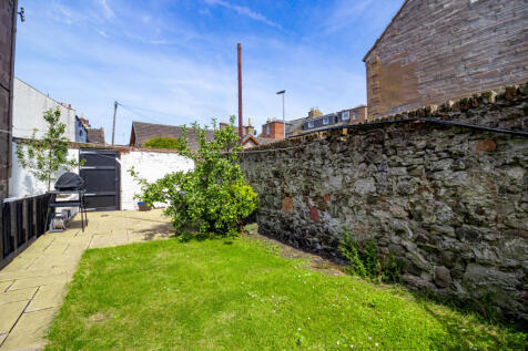 Shared Rear Garden