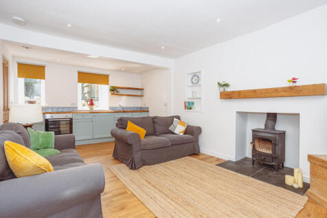 Open Plan Kitchen/Dining/Living Space