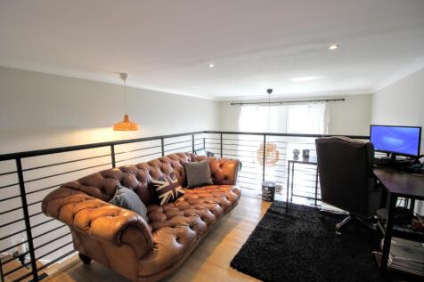 Mezzanine bed 2