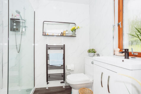 Family Shower Room