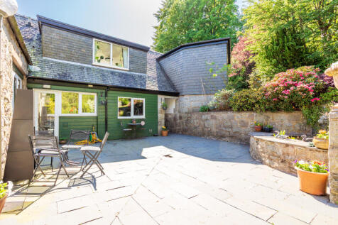 Courtyard &amp; Rear View