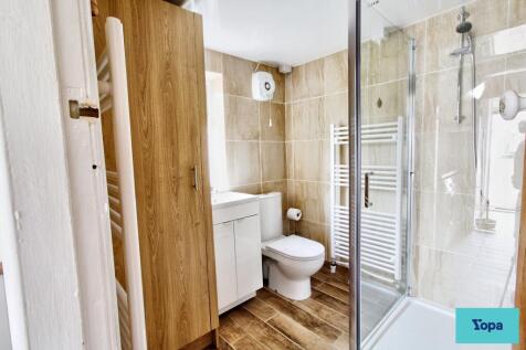 Ground floor bathroom