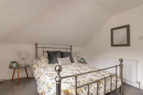 Bed 1 alt 2