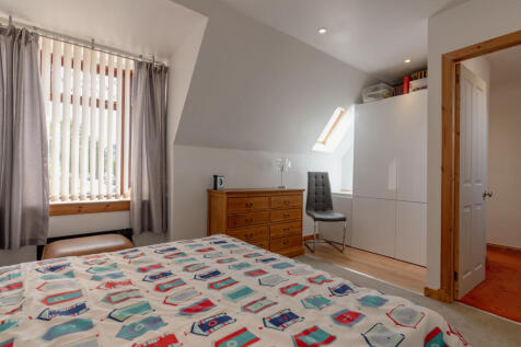 Bed 2 alt