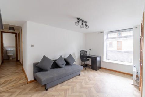 Lounge Dining Room
