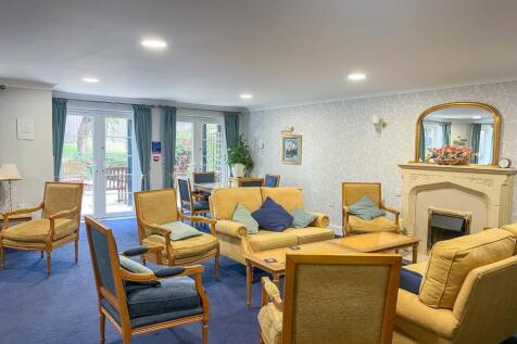 Communal Lounge