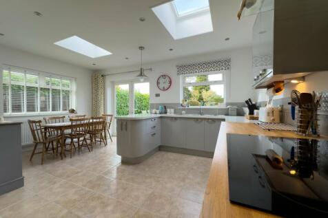 Kitchen/Breakfast