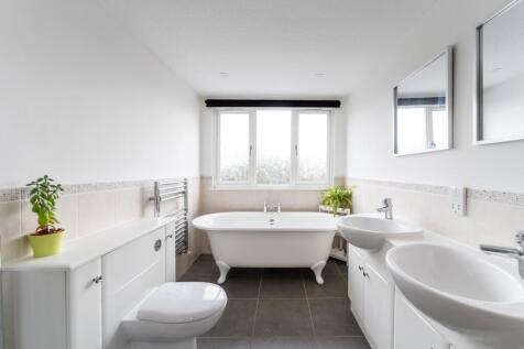 Upstairs Bathroom