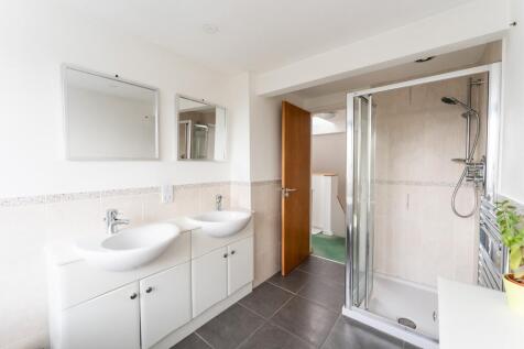 Upstairs Bathroom