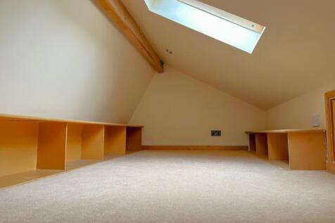 Attic/Hobby Room