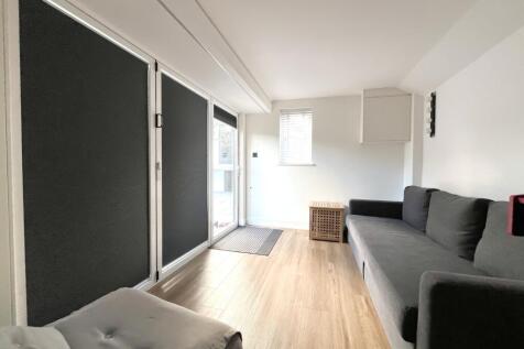 Outbuilding Lounge