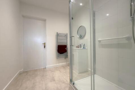 D/S Shower Room