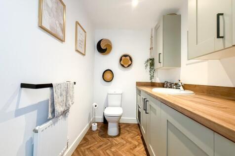 Cloakroom/Utility