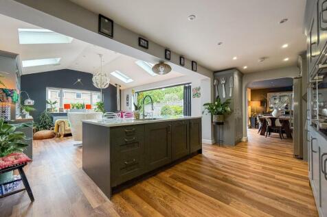 Kitchen-Family Room
