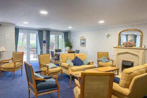 Communal Lounge