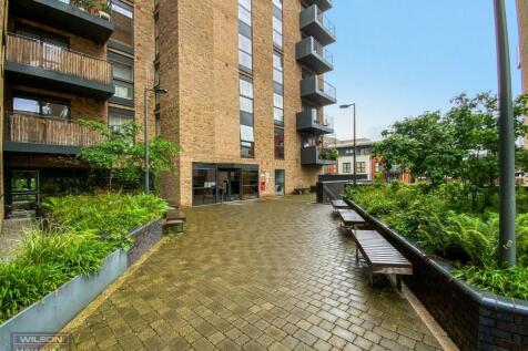 65 Masters Court, Lyon Road - fxnxodNtln92zzZfNE2N