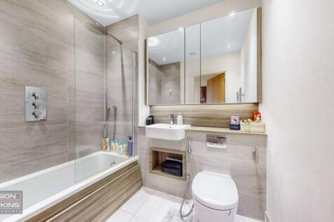 65 Masters Court, Lyon Road - gx0pf4XmaRx2Fr14M7Wf