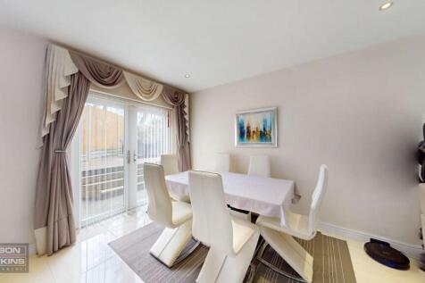 17 Old Kenton Lane, - crfaW871XNPS0T1ekt6K.jpg