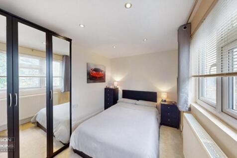 17 Old Kenton Lane, - srHz65sEYA6AIWOmmxWp.jpg
