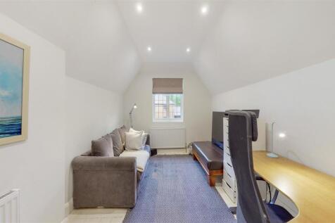 Kingwell, South Hill Avenue - ReDafNJZ6Pr3U7WdcquO