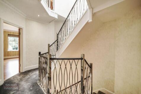 2 Oakley Grange, Mount Park Road - plj9pGiLSQvPd5g
