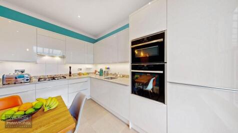 Flat 1, Roxeth Mead - K83GiBBKB44PzstOVoyd.jpg