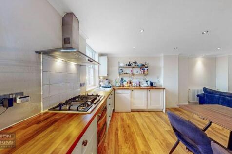 4 Crown Street - aHg3e8268iI7vizjLBKC.jpg
