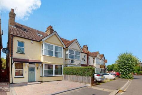 35 Welldon Crescent - Pw5NJ9YdkuLguonbc89a.jpg