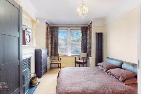 35 Welldon Crescent - 4LfBkT65QvAQOCl6btYt.jpg