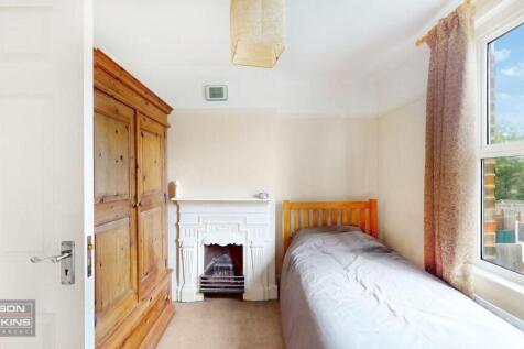 35 Welldon Crescent - 2SOAACLGdnsbgalWYZTZ.jpg