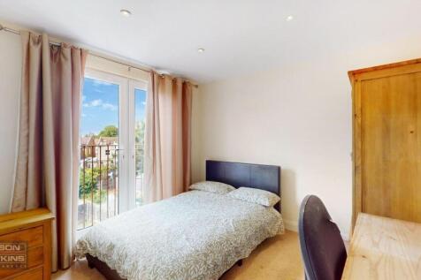 35 Welldon Crescent - whGi7NYRfHvMAp3g7BfD.jpg