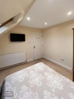 35 Welldon Crescent - Kv7HyXHJBfbqYLpzdhZb.jpg