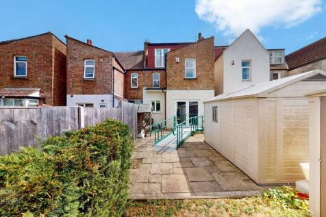 35 Welldon Crescent - hPYhwq0nrjWcBkzGF5lO.jpg