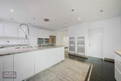 The Squirrels, Mount Park Road - 3a3sfyG8jyPm5u2Zc