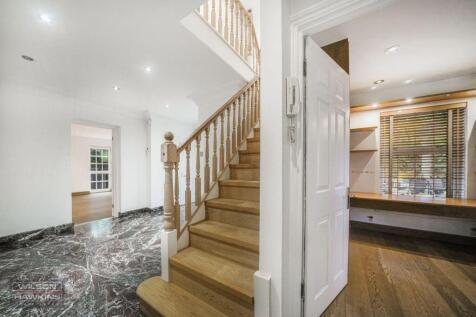 The Squirrels, Mount Park Road - r1skOc7aJnf006wB2