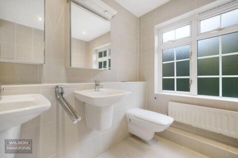 The Squirrels, Mount Park Road - 19JvUDpjSUD7v8R8S