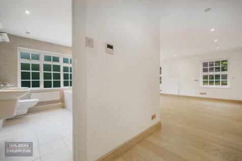 The Squirrels, Mount Park Road - 2yQgwymyerusV0r95