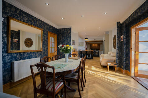 Living Kitchen