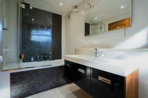 Annex Bathroom