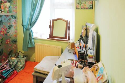 Bedroom 3.JPG