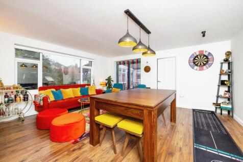 Entertainment Room