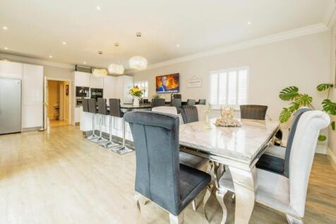 Kitchen/Dining/Family Room
