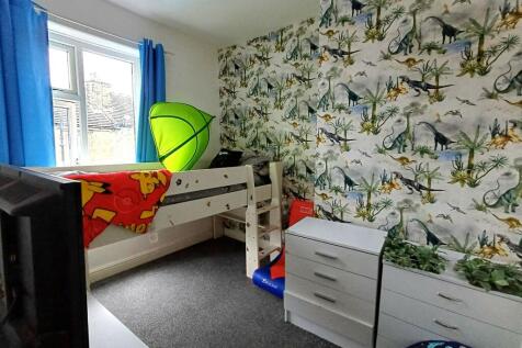 2nd Bedroom