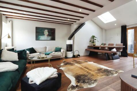 Open Plan Lounge/Diner