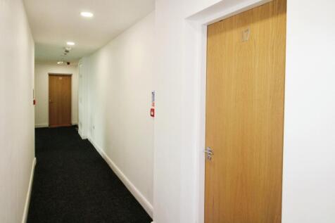 Hallway.JPG