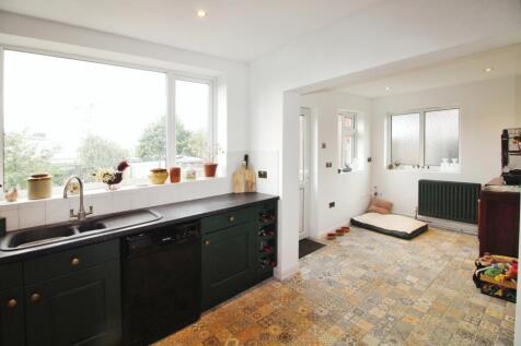Kitchen view.JPG