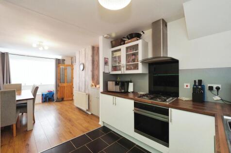Open plan and stylish Kitchen/Dining area