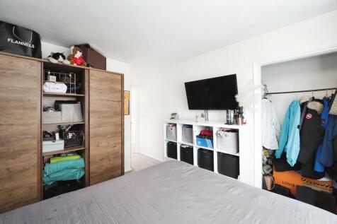 Large Double Bedroom